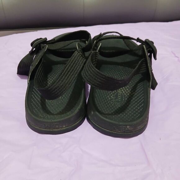 Chaco womens size 9 lowdown loop Strappy black sandals - Picture 3 of 6